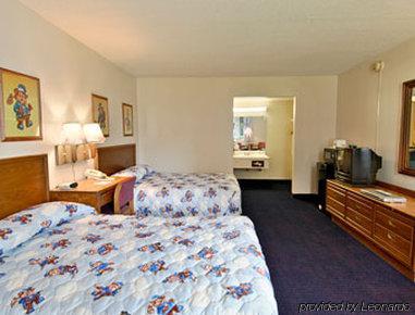 Super 8 By Wyndham Florence Sc I-95 North - Hwy 76 Стая снимка